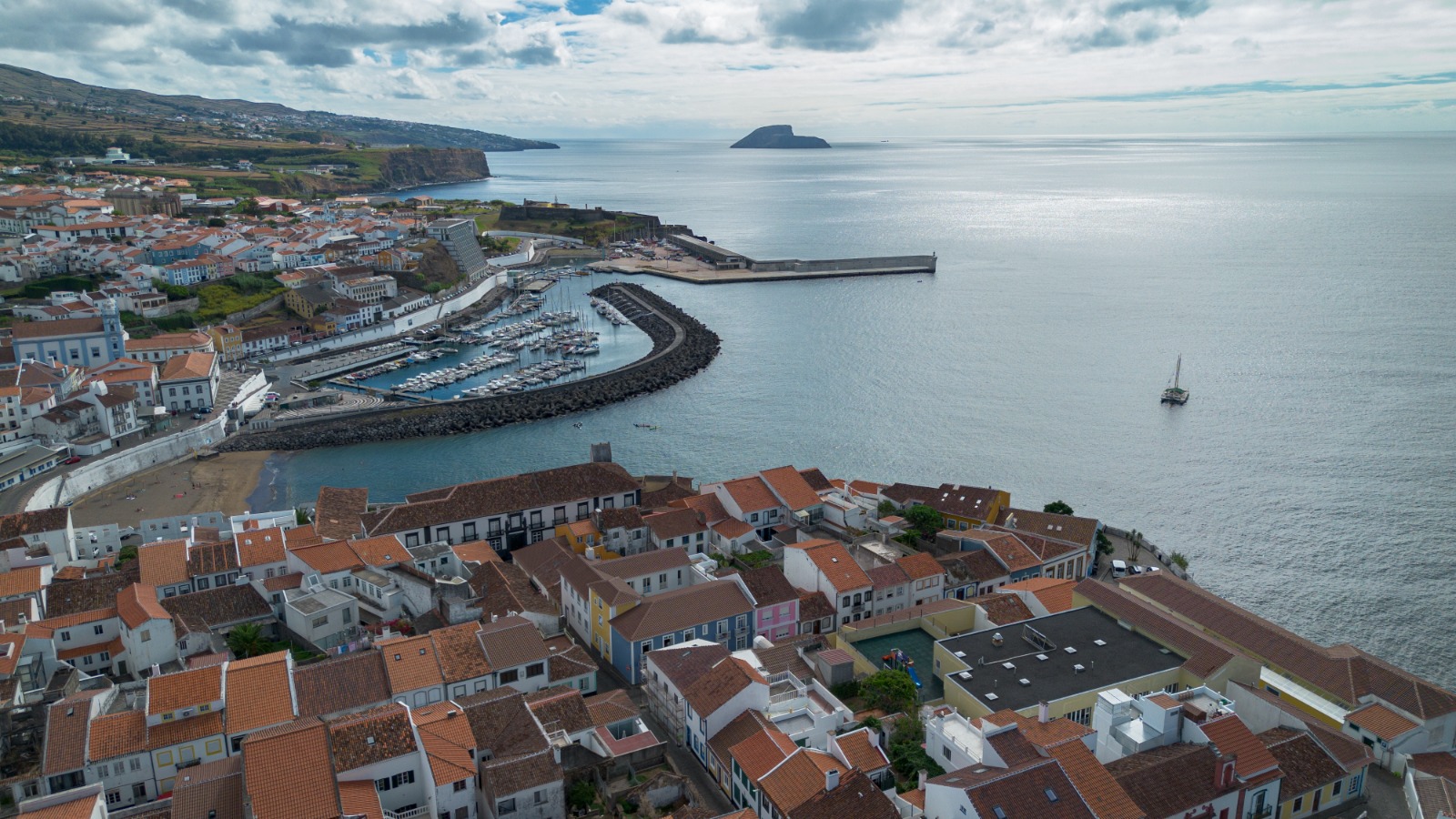 Vista de Angra do Heroísmo